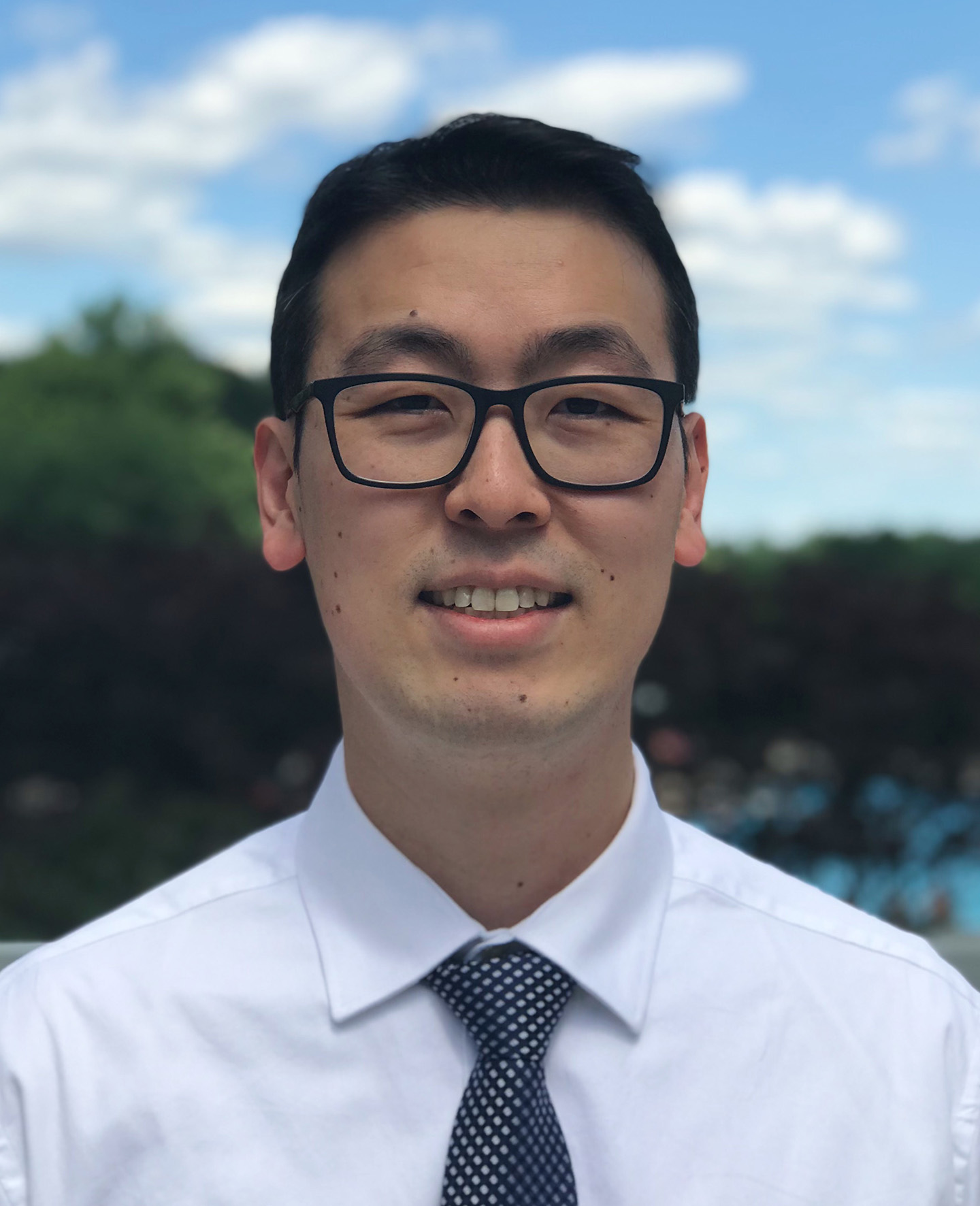 Dr. Hwang receives Vitreoretinal Surgery Foundation (VRSF) research grant